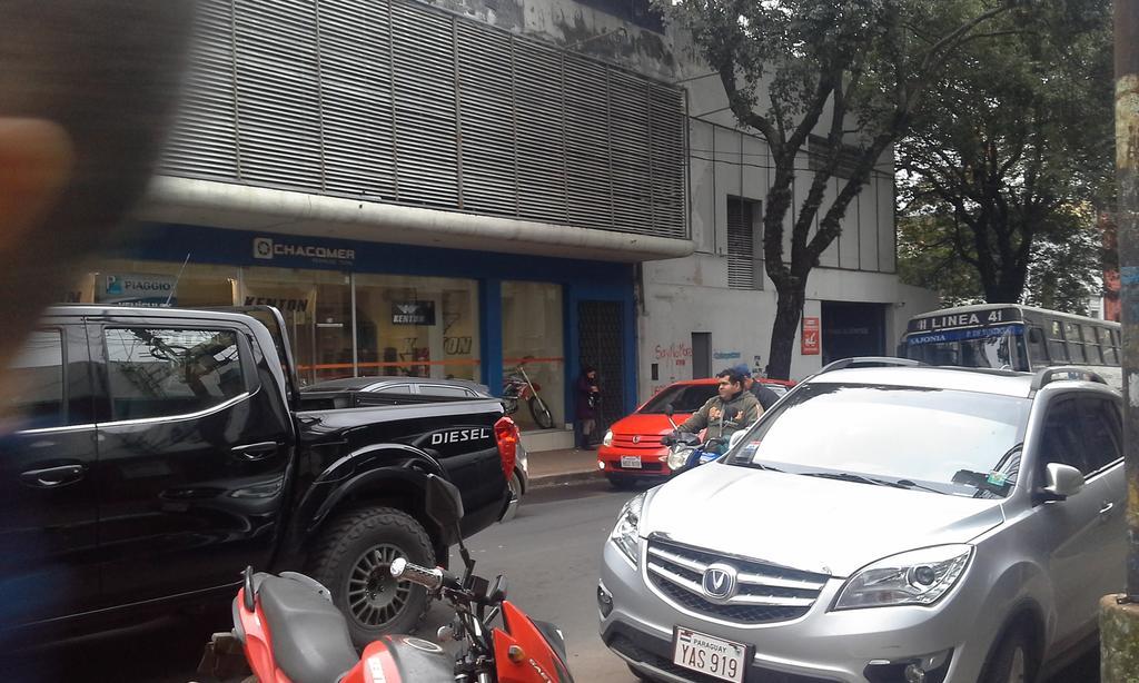 Estudio En El Centro De Asuncion Ngoại thất bức ảnh